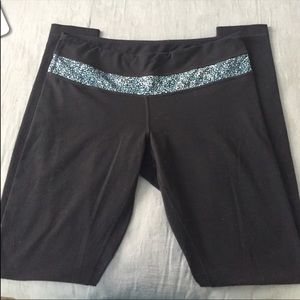 Lululemon wunder under leggings pants size 8; Gray